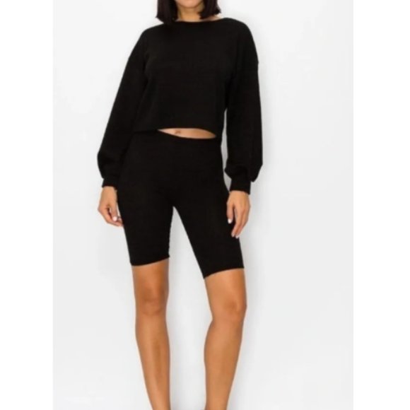 SMTYNN Boutique Tops - NWT Black Long Sleeves Sweatshirt Top and Biker shorts Madison Set